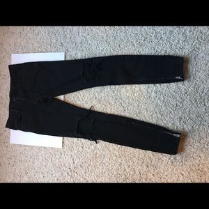 Mnml Black distressed jeans